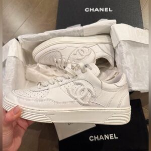 CHANEL White Leather Women's Sneakers